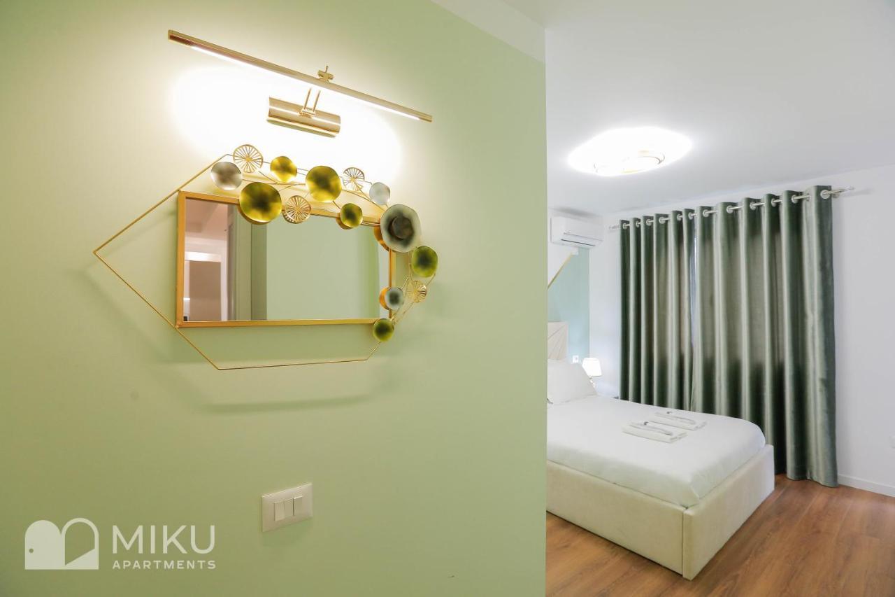 Miku Apartment - Lux 2Bd Apartment At City Center Тирана Екстериор снимка