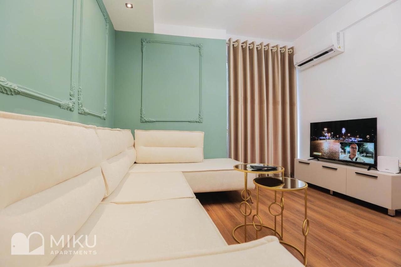 Miku Apartment - Lux 2Bd Apartment At City Center Тирана Екстериор снимка